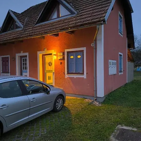 Apartma Dian * Mostec