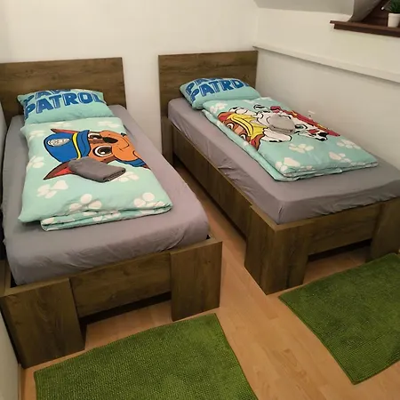 Apartma Dian * Mostec